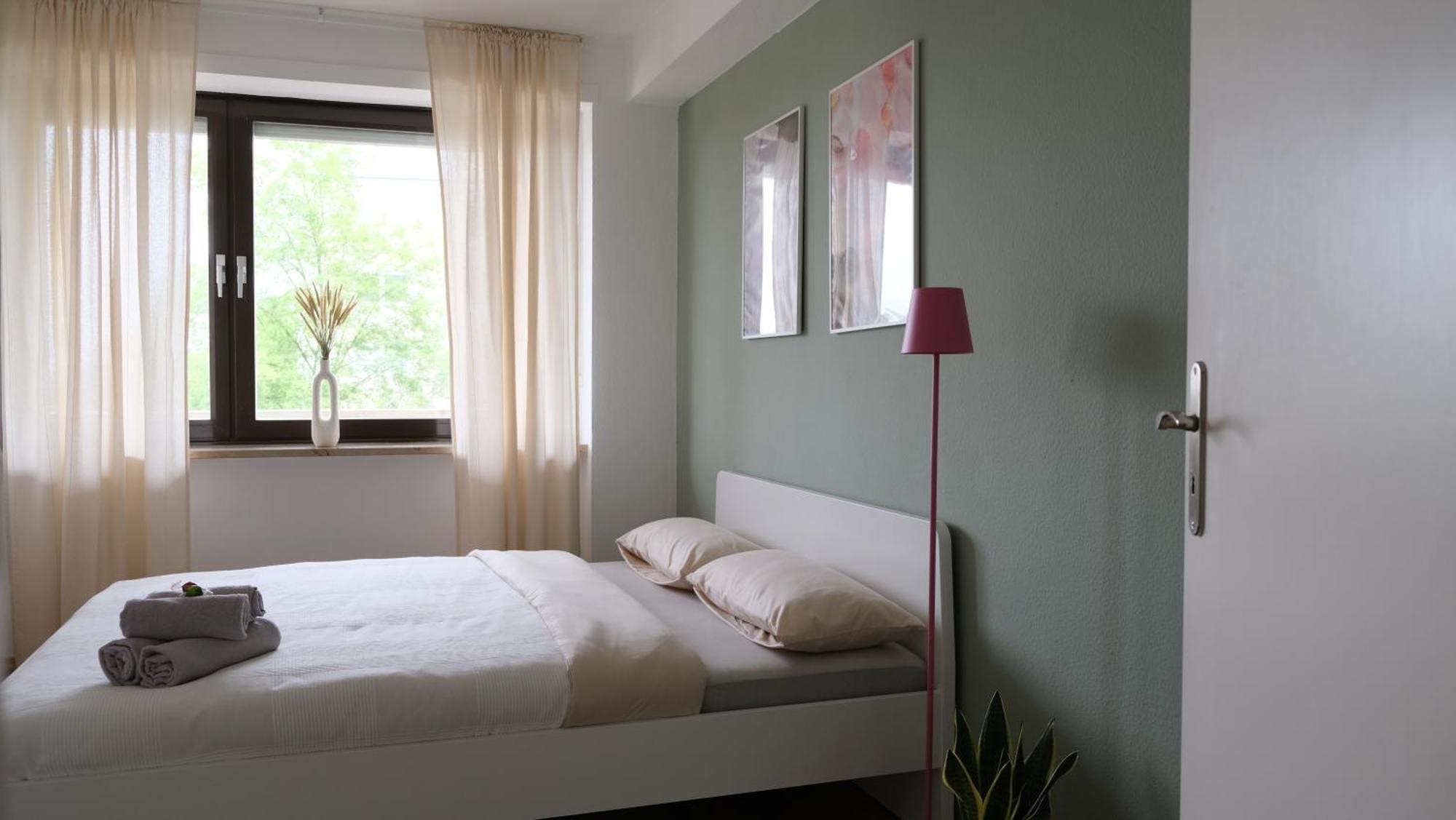 Casa Luxe - 120Qm - Zentral - Familienfreundlich - Parkplatz - 5Km Zum Legoland Daire Günzburg Dış mekan fotoğraf